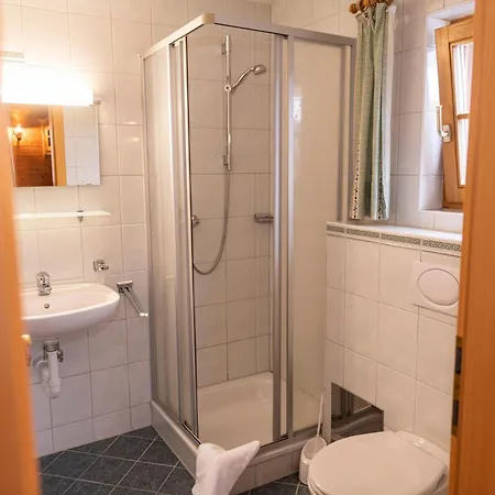 Urige Doppelhaushaelfte 15 *