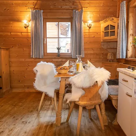 Urige Doppelhaushaelfte 15 *